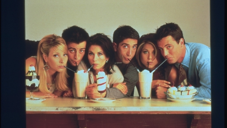 Ce 15 novembre, tous les acteurs de Friends ont rendu un dernier hommage à Matthew Perry. 