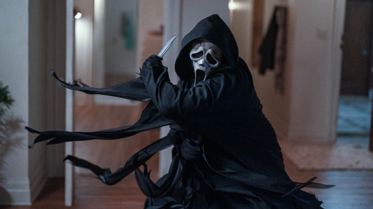 Un nouveau barjo a enfilé le costume de Ghostface dans Scream VI et il sévit à New York.