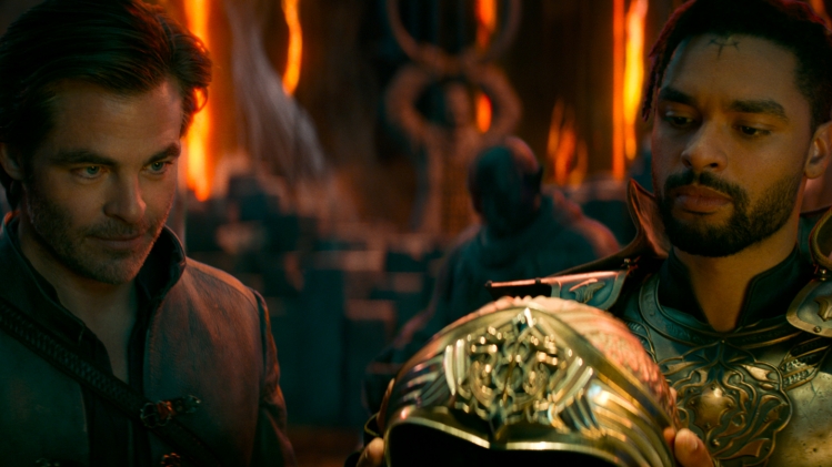 Edgin (Chris Pine) et Xenk (René-Jean Page) font équipe dans Donjons et Dragons : l