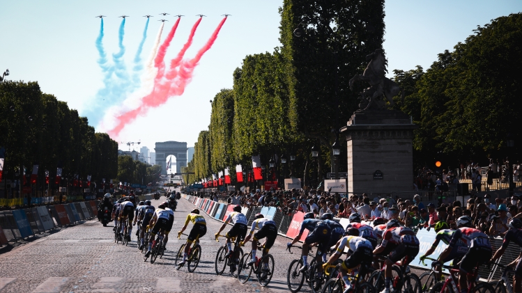 Netflix publiera sa série documentaire « Tour de France : au coeur du peloton » le 8 juin.