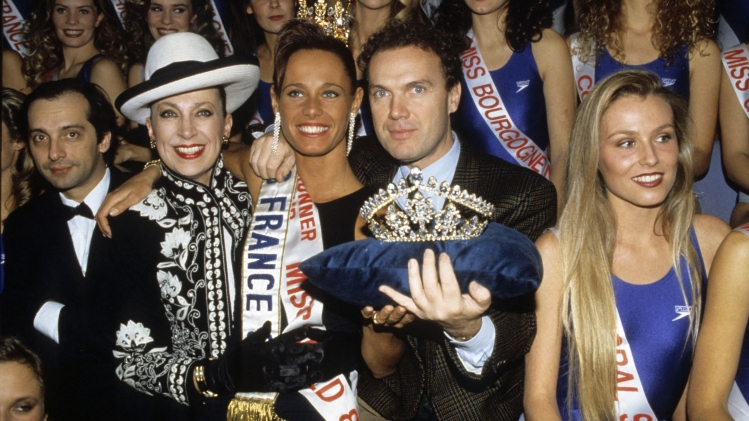 Élection Miss France 1993 avec Geneviève, Xavier de Fontenay et Julien Lepers. 
