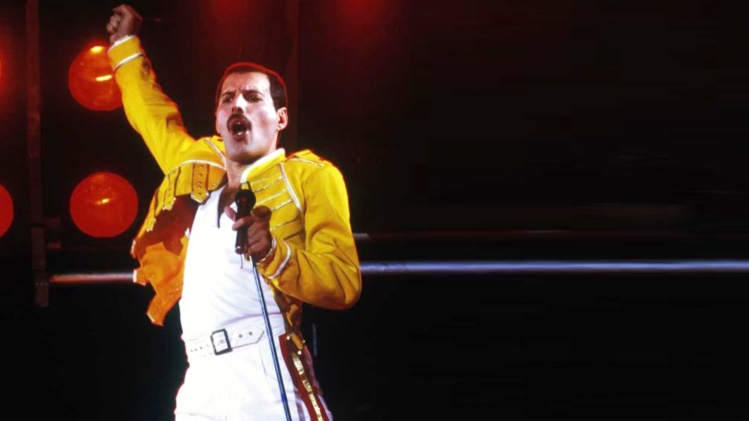 Les objets de Freddie Mercury seront exposés à Londres avant une grande vente aux enchères.