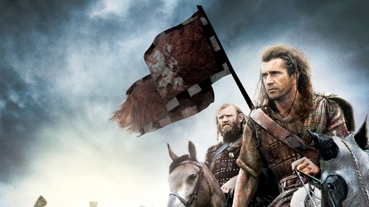 Dans Braveheart, Mel Gibson incarne le héros médiéval écossais, William Wallace.