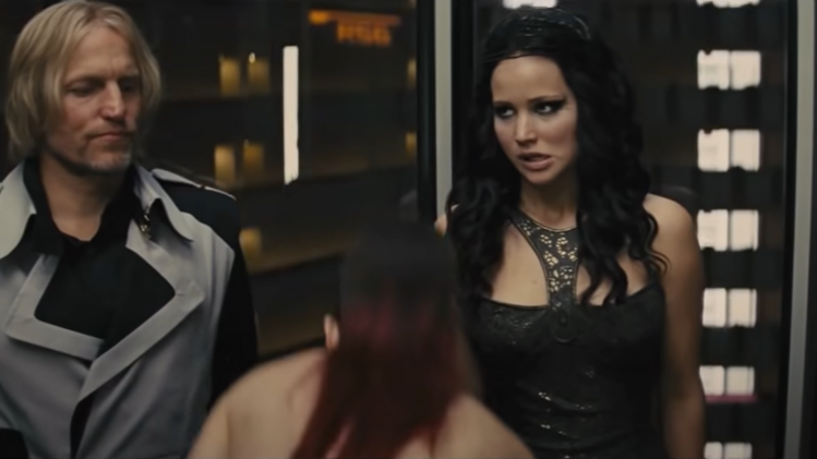 Jennifer Lawrence, Josh Hutcherson, Jena Malone et Woody Harrelson dans Hunger Games : L