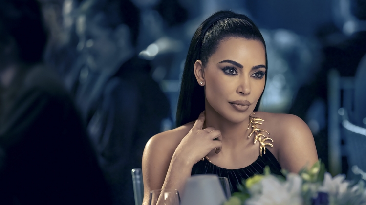 Retrouvez Kim Kardashian dès à présent sur Canal+ dans Amercian Horror Story - Delicate. 