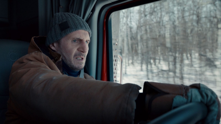 Liam Neeson sera bientôt de retour à l’écran dans Ice Road 2 : Road to the Sky.