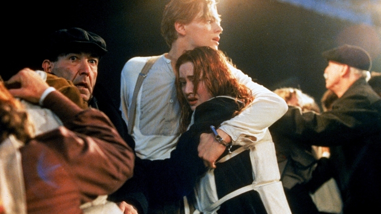 Léonardo DiCaprio et Kate Winstlet dans Titanic, l