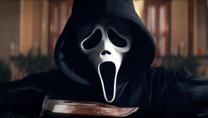 Ghostface revient avec une nouvelle arme dans Scream VI, prévu pour le 8 mars 2023