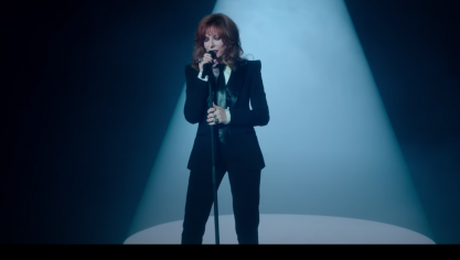 Le clip de Mylène Farmer pour Donjons et Dragons est disponible sur YouTube