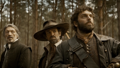 Vincent Cassel (Athos), Romain Duris (Aramis) et Pio Marmaï (Porthos) dans Les Trois mousquetaires : D