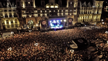 La troisième soirée du festival de musique Fnac Live, organisé sur le parvis de la mairie de Paris a été annulé. 