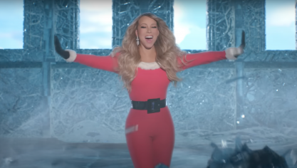 Mariah Carey tease (encore une fois) All I Want for Christmas Is You avec un clip original. 