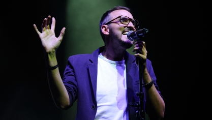 Christophe Willem sur scène en 2014 à Paris.