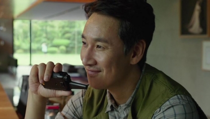 Le long-métrage Parasite de Bong Joon-ho met en scène Lee Sun-kyun dans la peau de Dong-ik, le père de la très aisée famille Park.