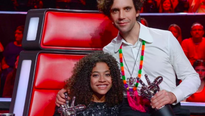 Mika et Whitney Marin dans la saison 8 de The Voice.