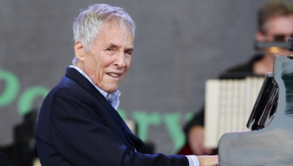 Le pianiste et compositeur Burt Bacharach est mort à l