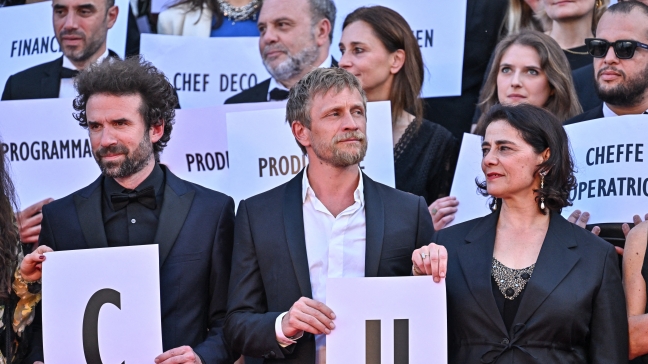 Cyril Dion, Jeremie Renier, Hiam Abbas au 76e Festival de Cannes dans le cadre de la manifestation du collectif Cut !