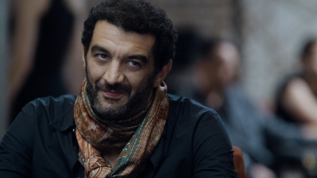 Ramzy Bedia est Alain Fitoussi dans la série D'argent et de sang, à partir du lundi 16 octobre sur Canal+. 
