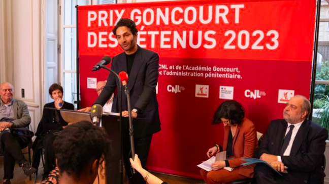 Mokhtar Amoudi vient d'obtenir le prix Goncourt des détenus pour son roman Les Conditions idéales (Gallimard).