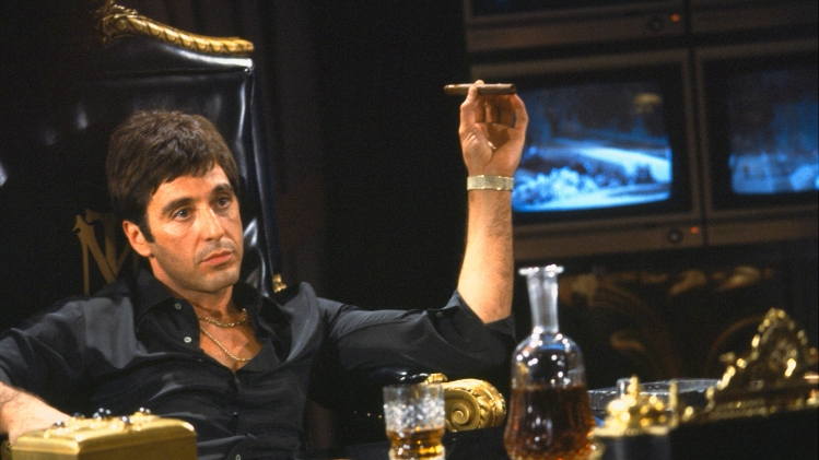 Al Pacino (Tony Montana) dans Scarface.