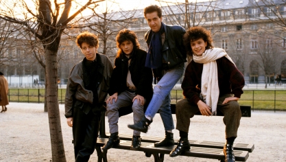 Le groupe Indochine, composé de Nicola Sirkis, Stéphane Sirkis, Dominique Nicolas et Dimitri Bodianski, ici en 1986.