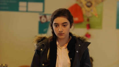 Le rôle de Marion est interprété par la jeune comédienne Luana Bajrami.